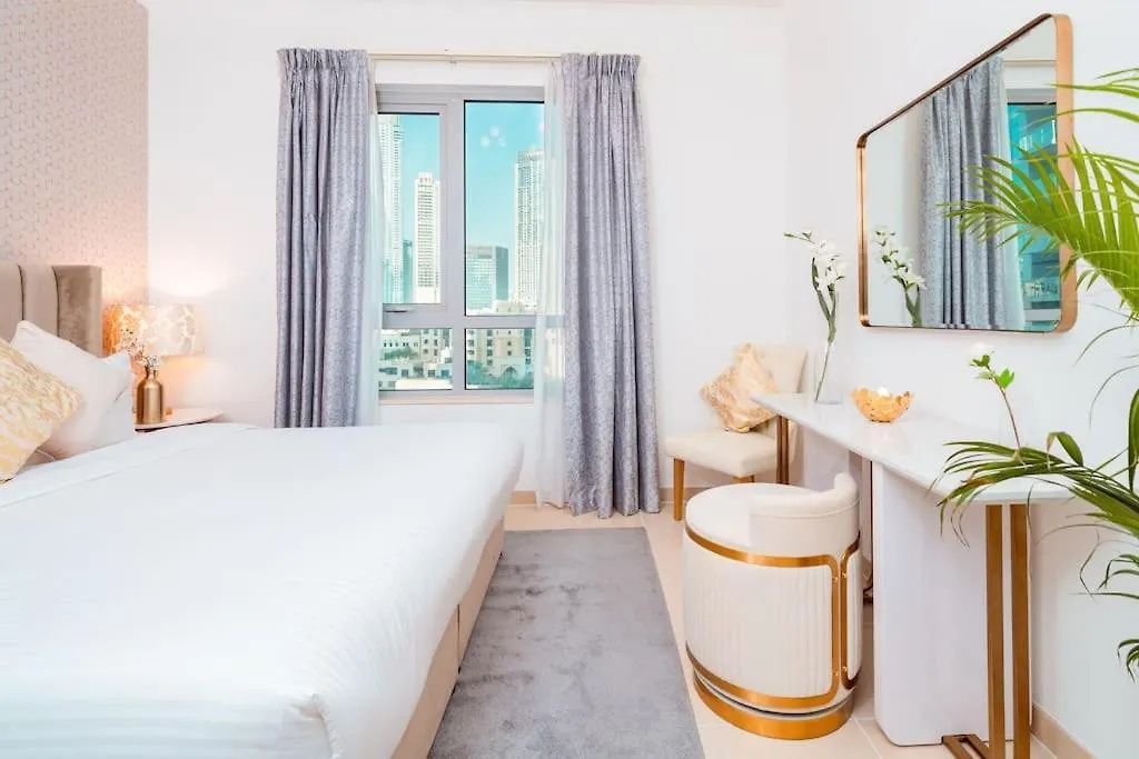 Elite Royal Apartment - Full Burj Khalifa & Fountain View - Luxurious - Viceroy Dubai